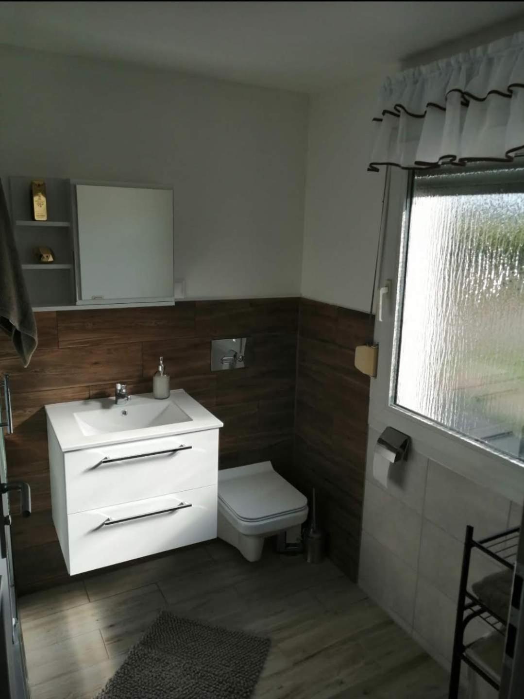 Domek Pod Lasem Opole Exterior foto
